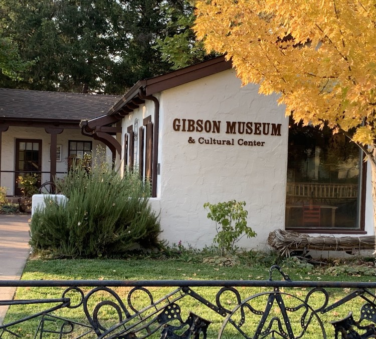 gibson-museum-photo